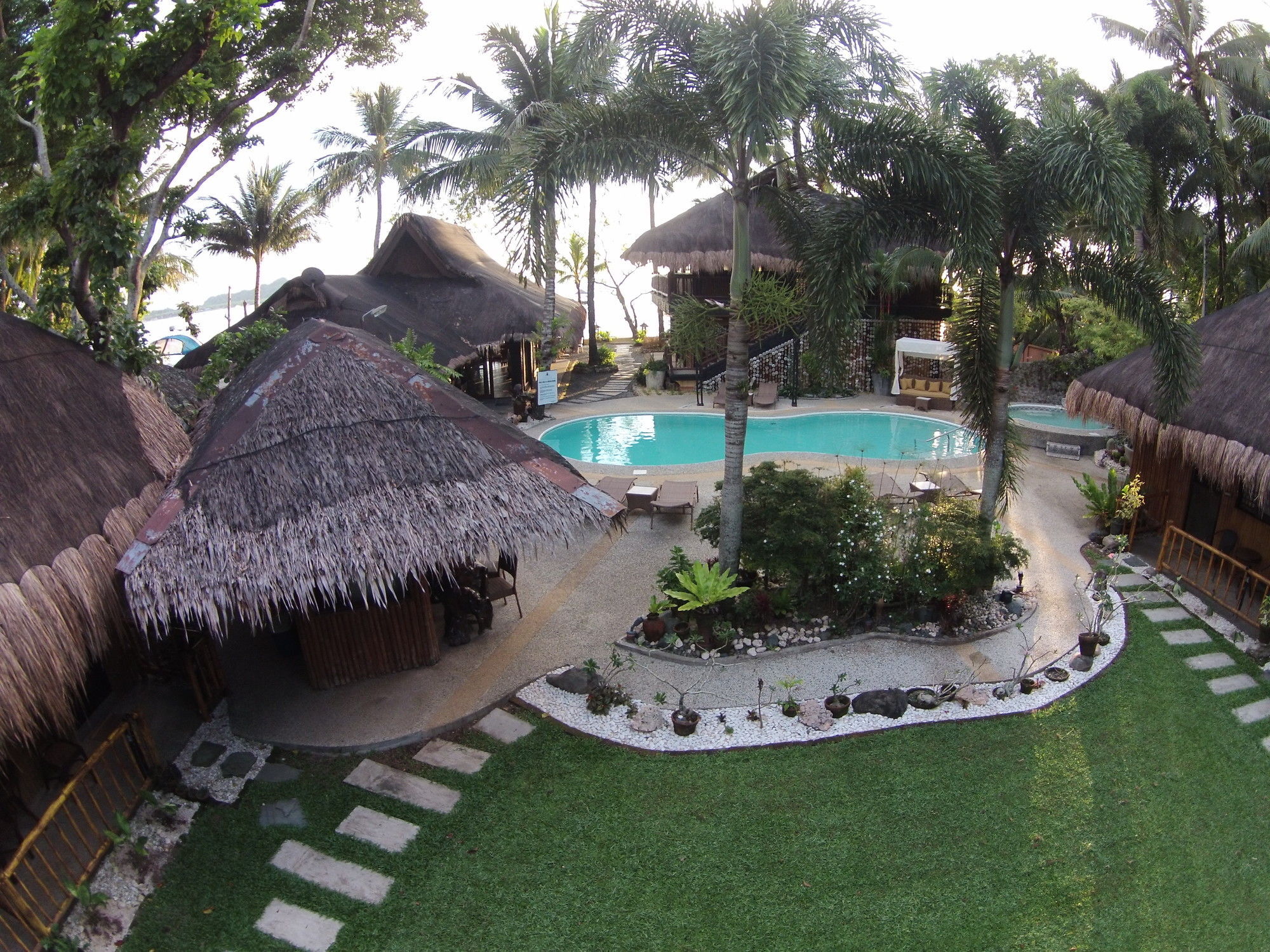 Nabulao Beach Resort Hinoba-an Экстерьер фото
